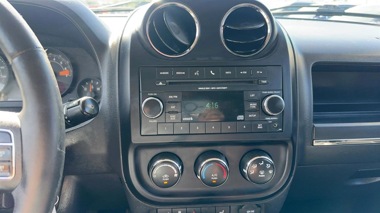 Used 2014 Jeep Patriot Latitude w/ Sun/Sound Group image 40