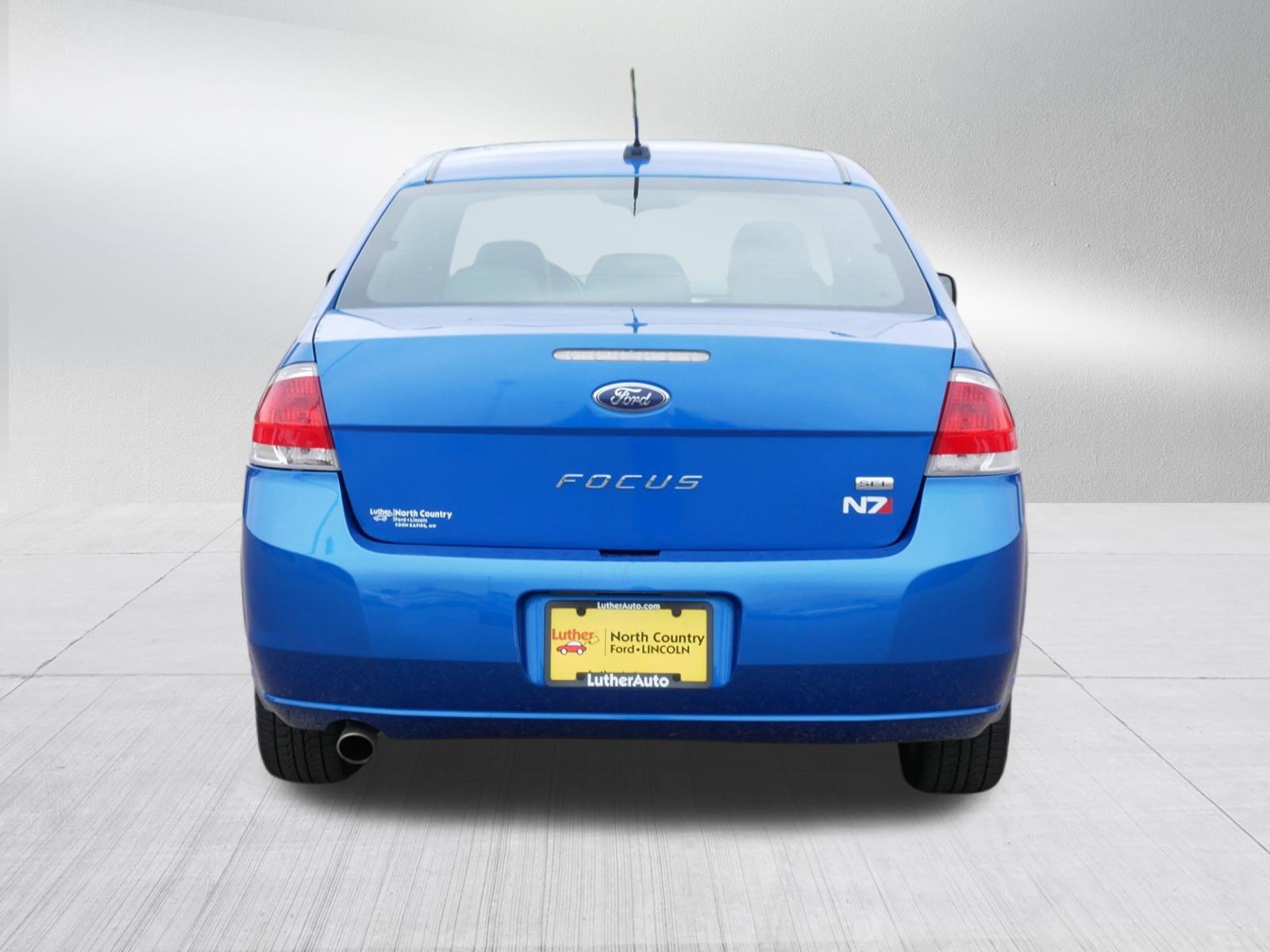 Used 2011 Ford Focus SEL FWD image 6