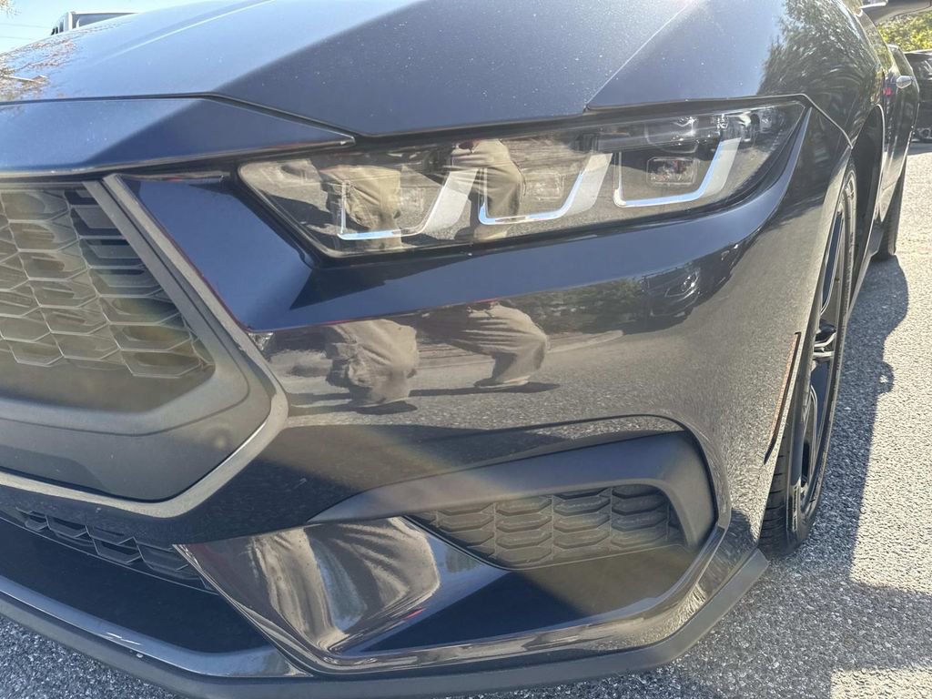 Used 2024 Ford Mustang Premium image 10