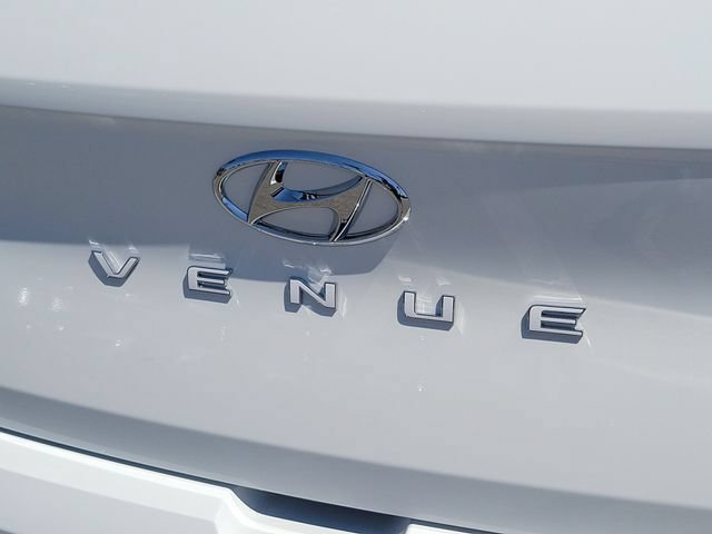 New 2026 Hyundai Venue SE FWD image 24