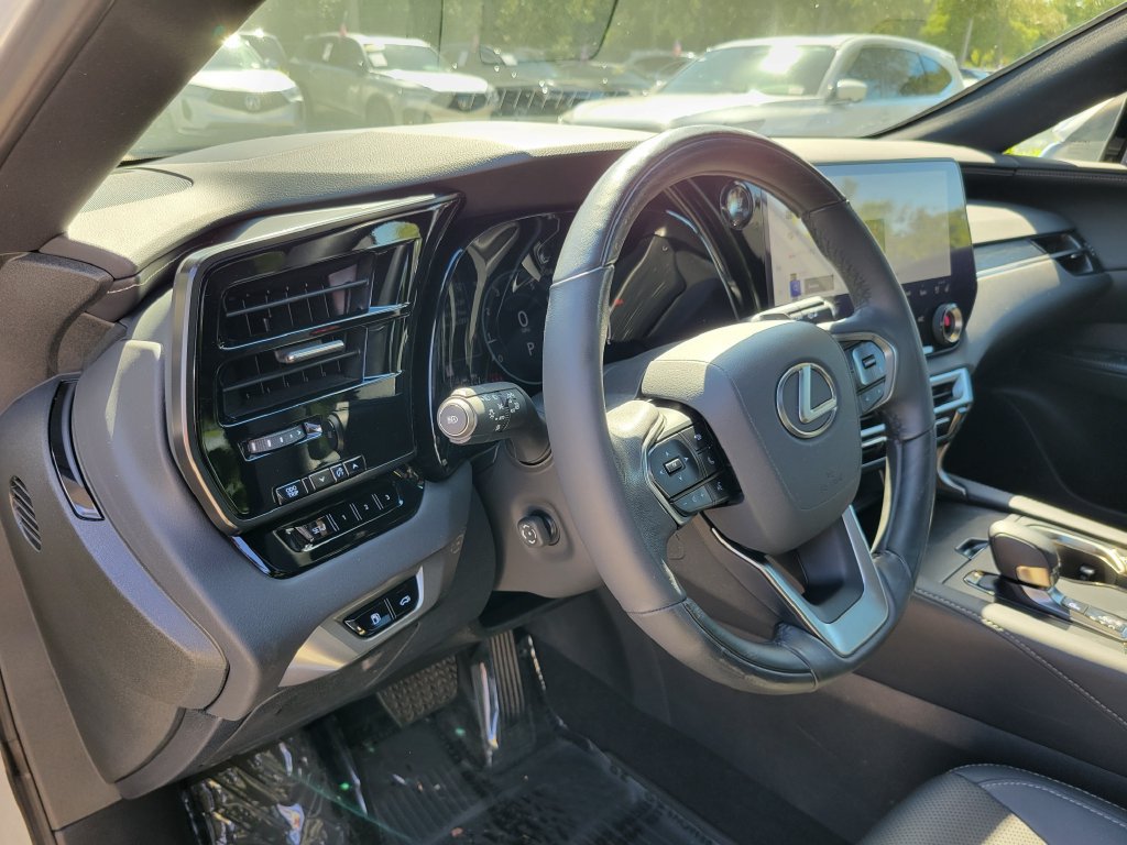 Used 2023 Lexus RX 350 Premium w/ Accessory Package AWD/4WD image 15