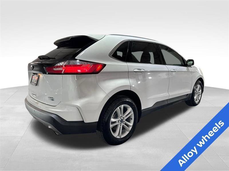 Used 2020 Ford Edge SEL image 5