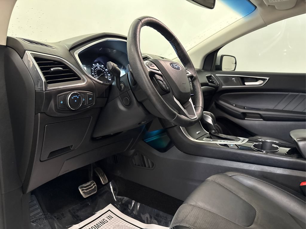 Used 2018 Ford Edge Sport w/ Technology Package AWD/4WD image 30