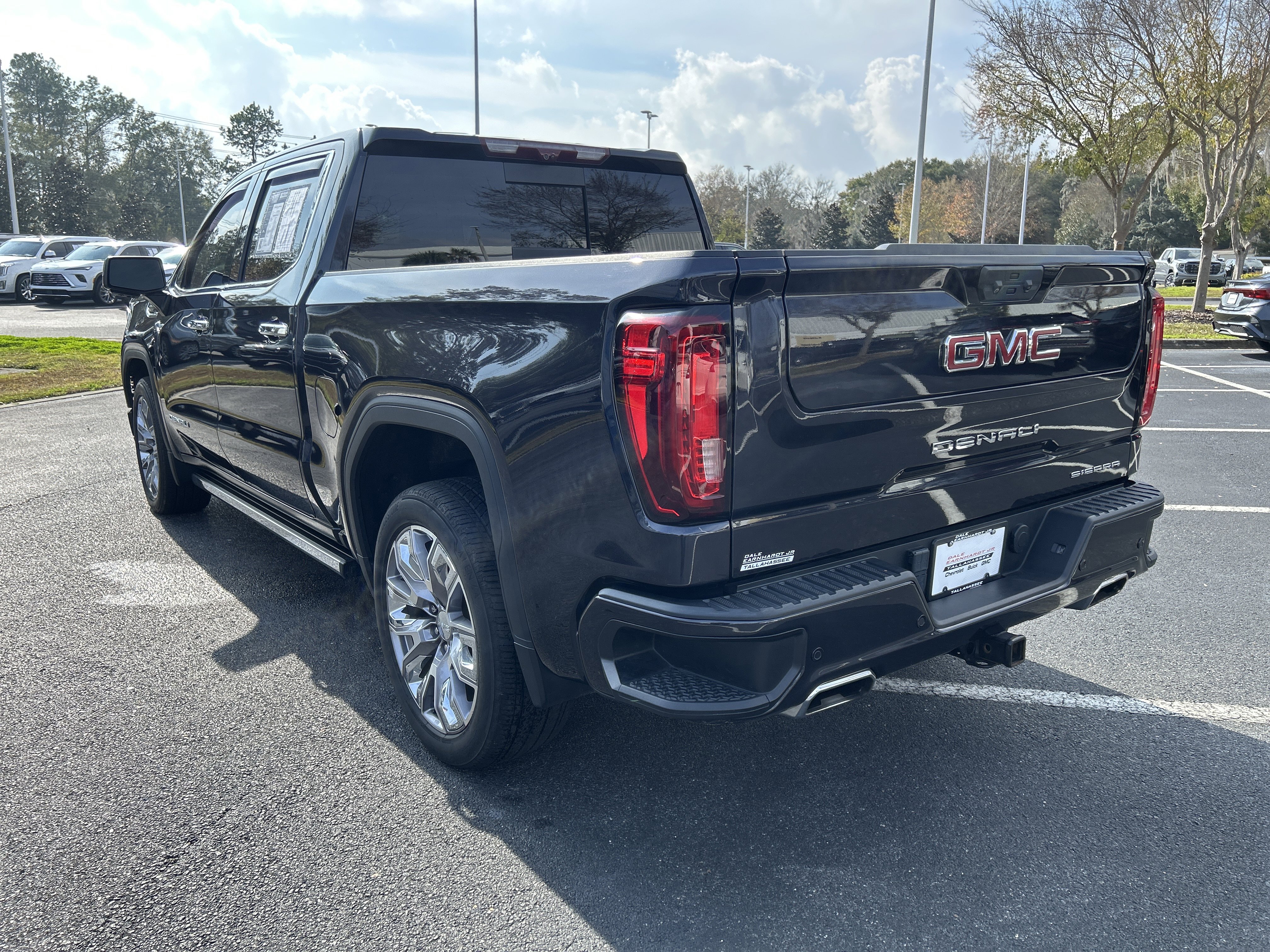 Used 2022 GMC Sierra 1500 Denali w/ Denali Reserve Package image 7