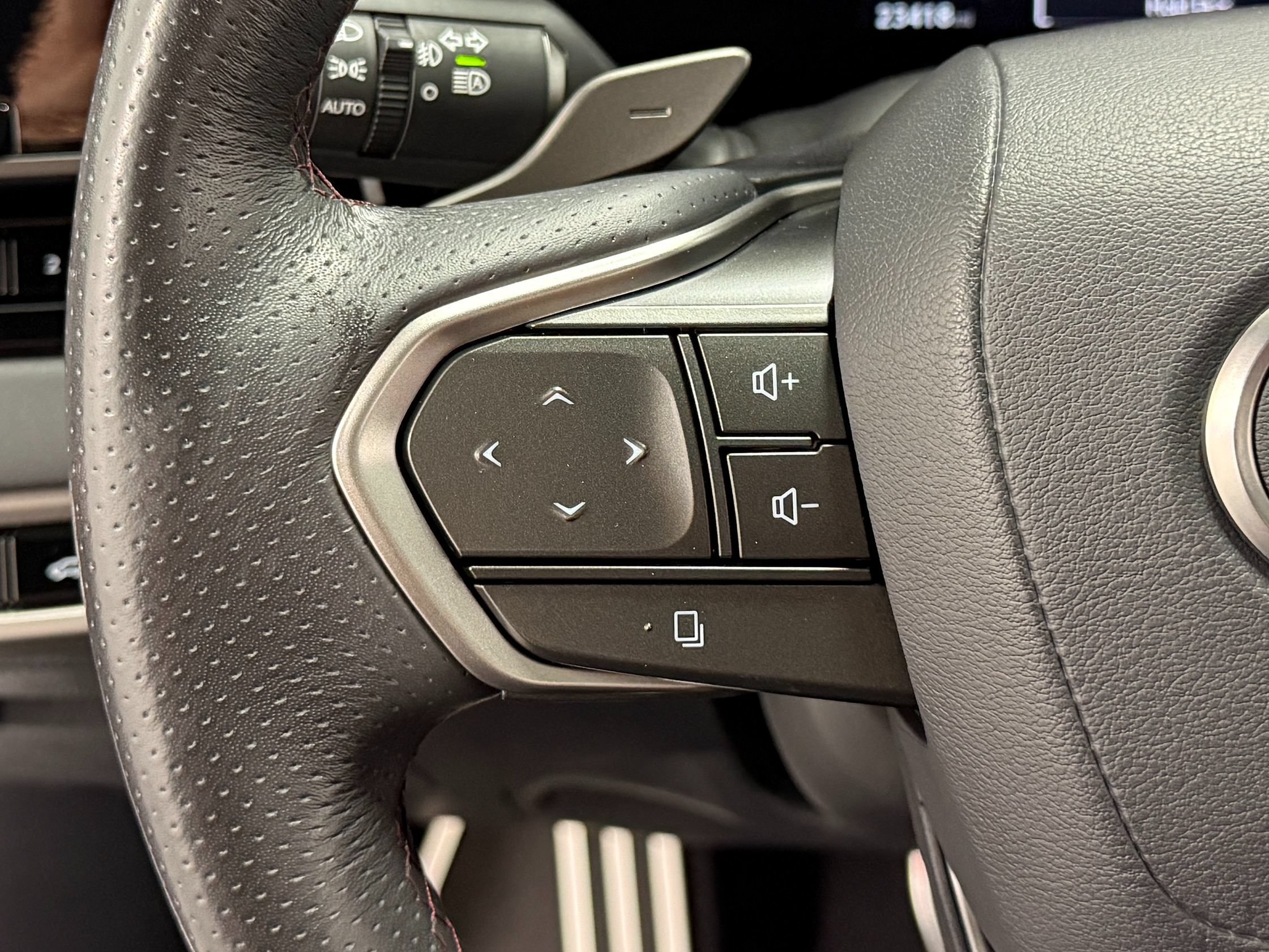 Used 2024 Lexus RX 350 AWD image 20