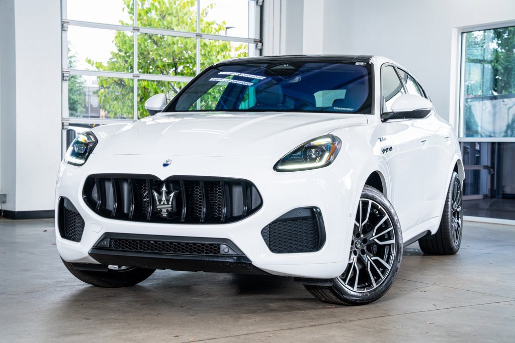 Used 2023 Maserati Grecale Modena image 2