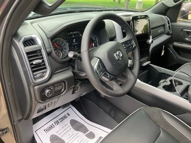 New 2026 RAM 1500 Laramie w/ Sport Appearance Package AWD/4WD image 14