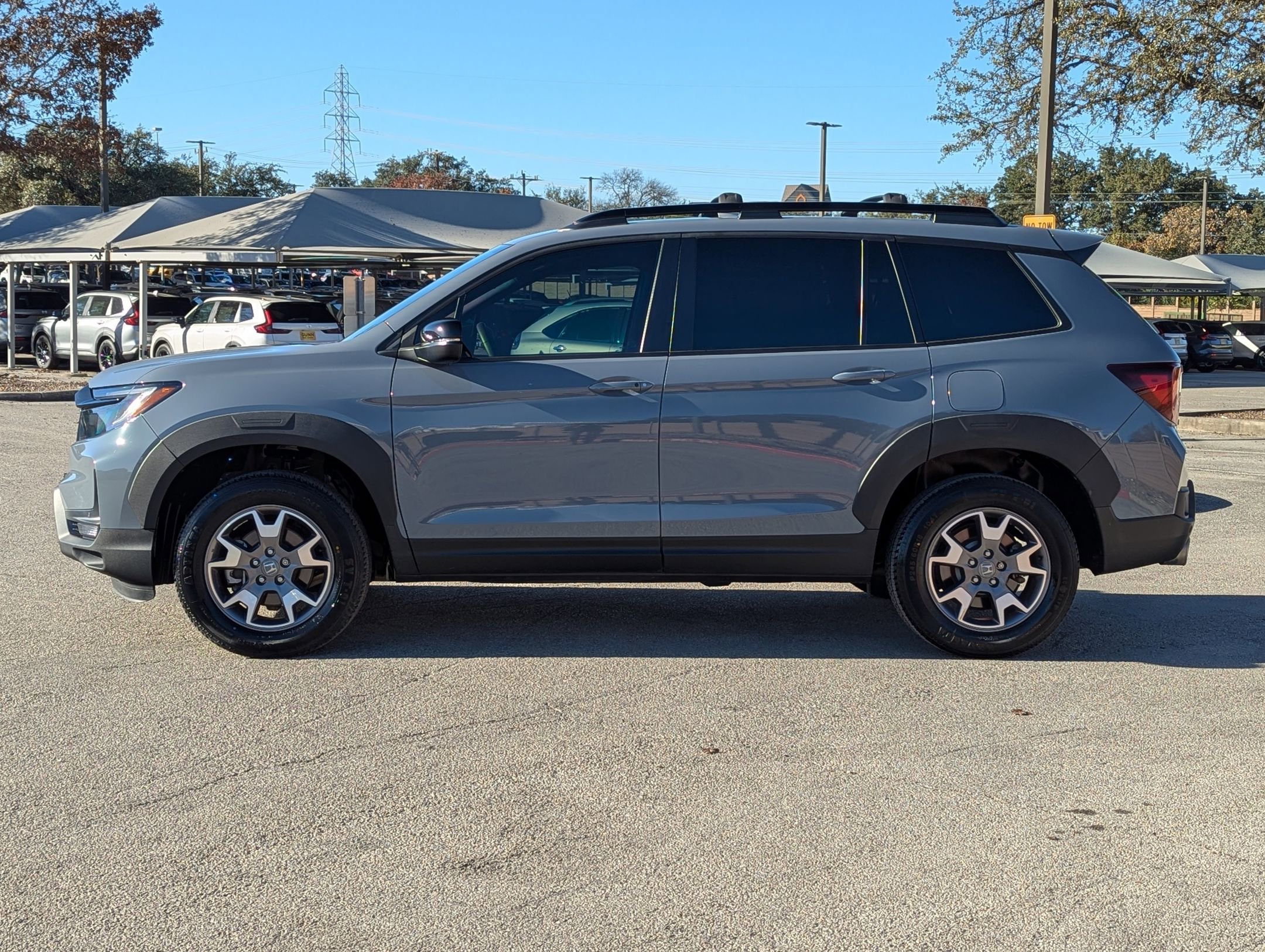 Used 2022 Honda Passport TrailSport image 7