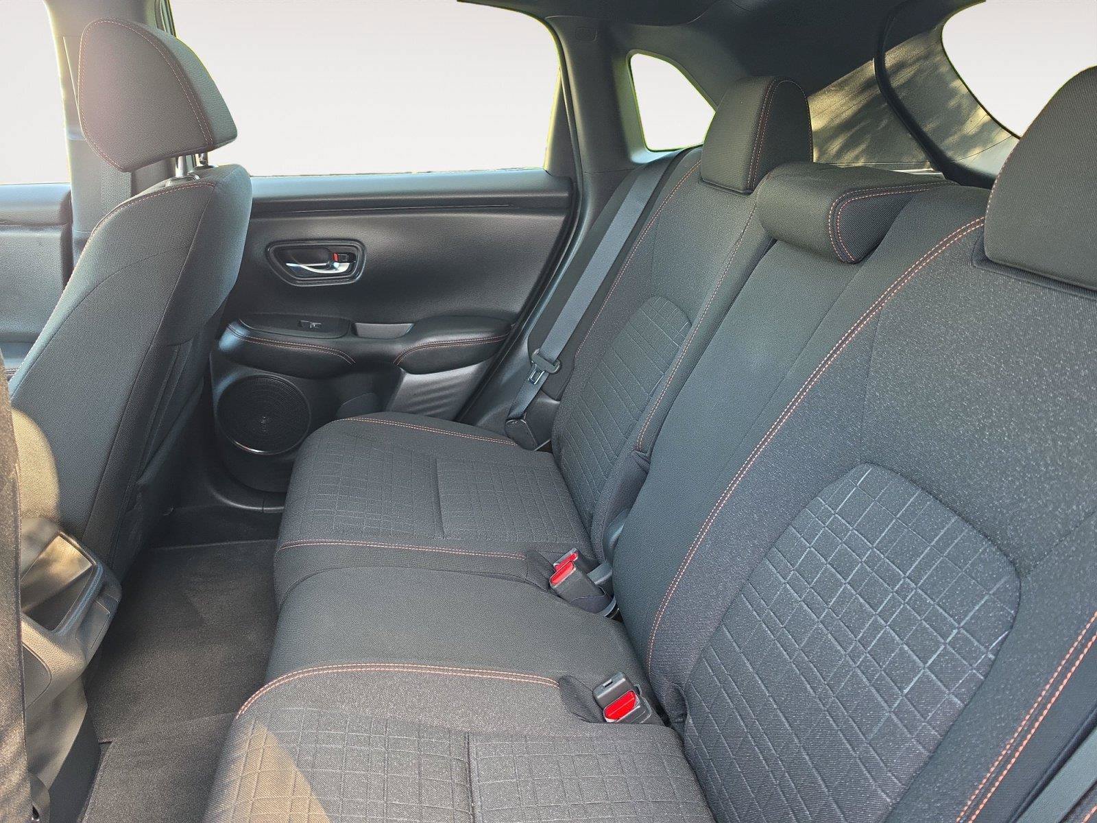 Used 2024 Honda HR-V Sport image 12