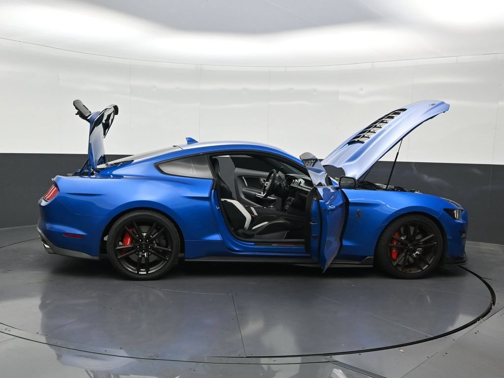 Used 2021 Ford Mustang Shelby GT500 w/ Technology Package RWD image 37