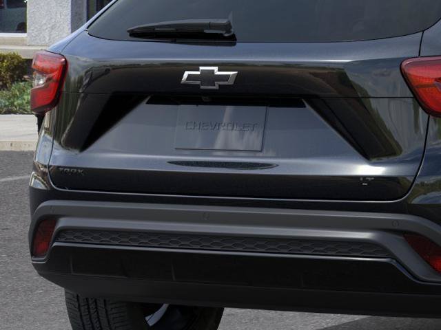 New 2026 Chevrolet Trax LT w/ Driver Confidence Package FWD image 14