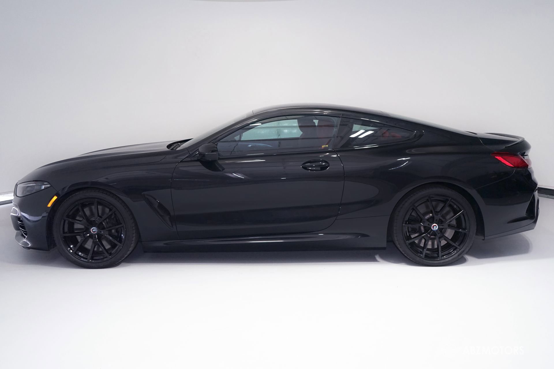 Used 2023 BMW M850i xDrive Coupe image 5