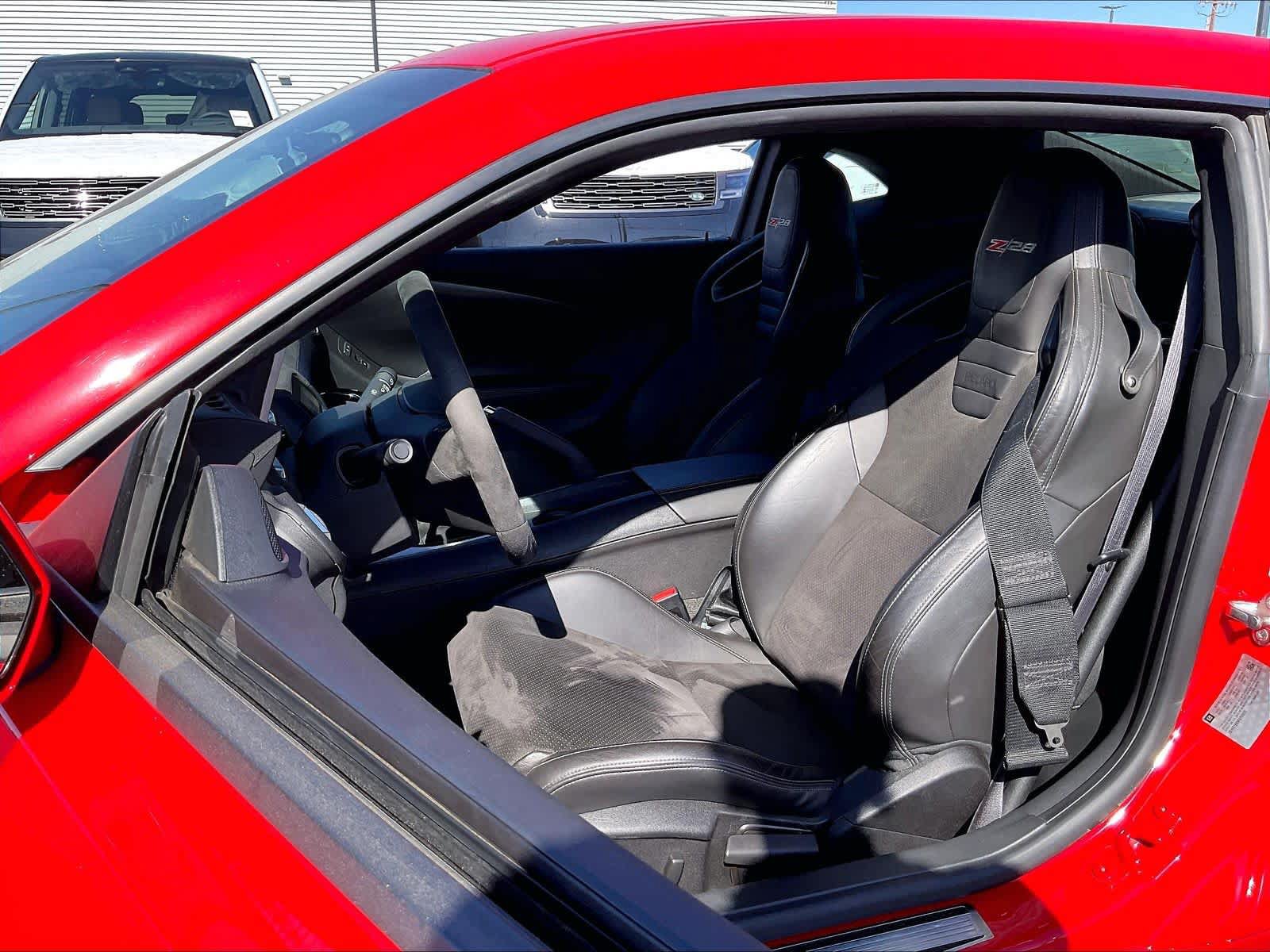 Used 2015 Chevrolet Camaro Z/28 RWD image 27