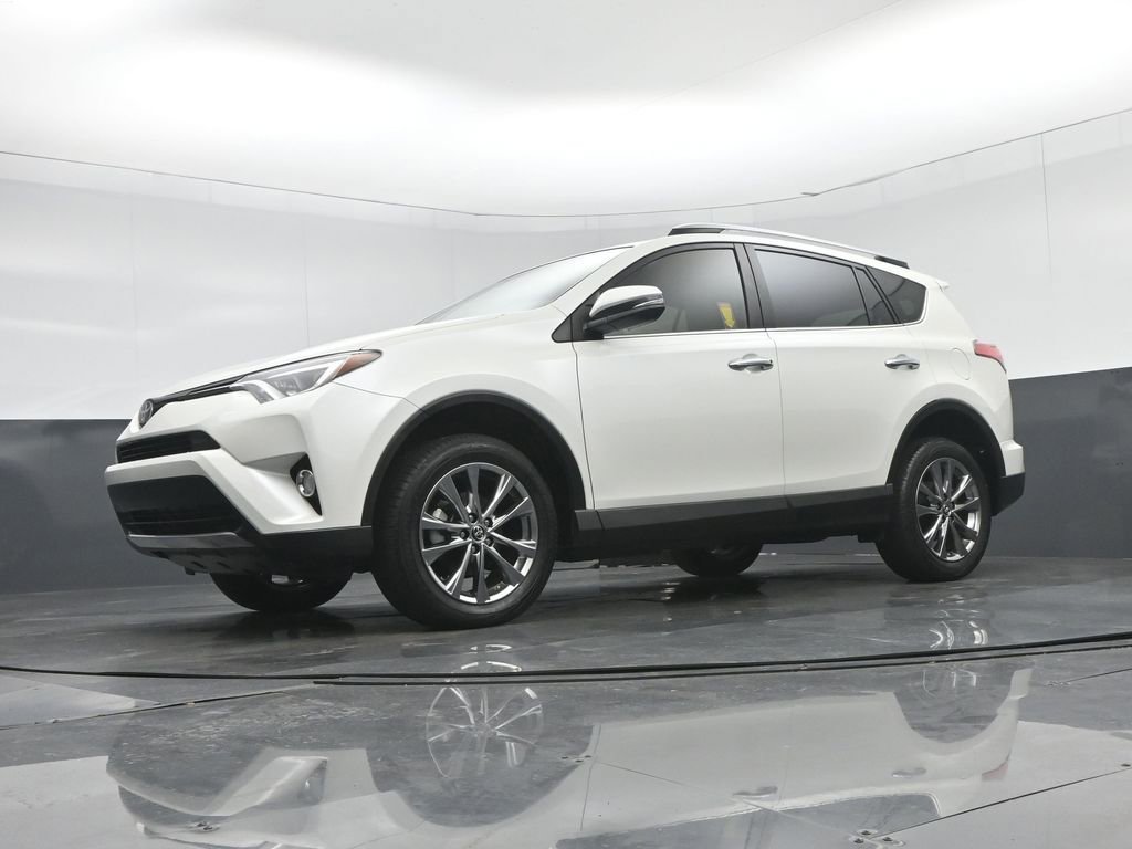Used 2018 Toyota RAV4 Limited image 56