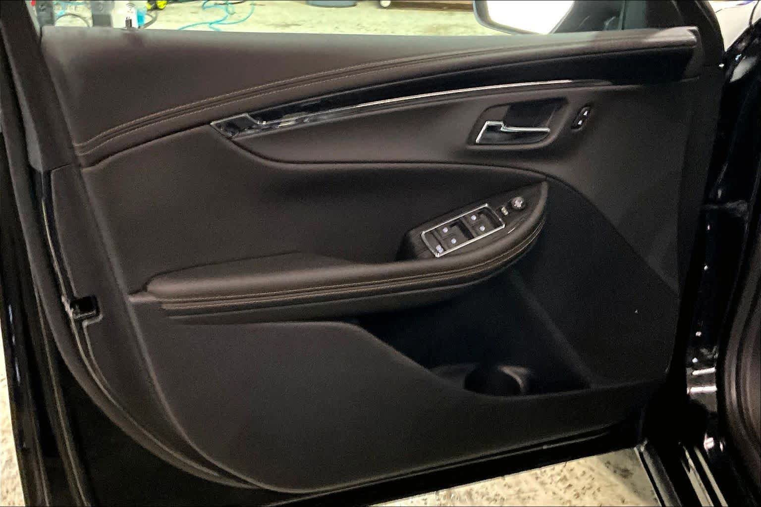 Used 2019 Chevrolet Impala LT w/ Sunroof and Spoiler Package FWD image 21