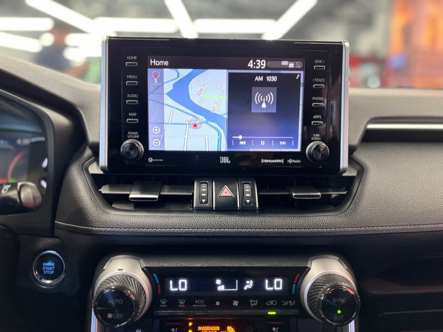 Used 2019 Toyota RAV4 Limited w/ Advanced Technology Package AWD/4WD image 27