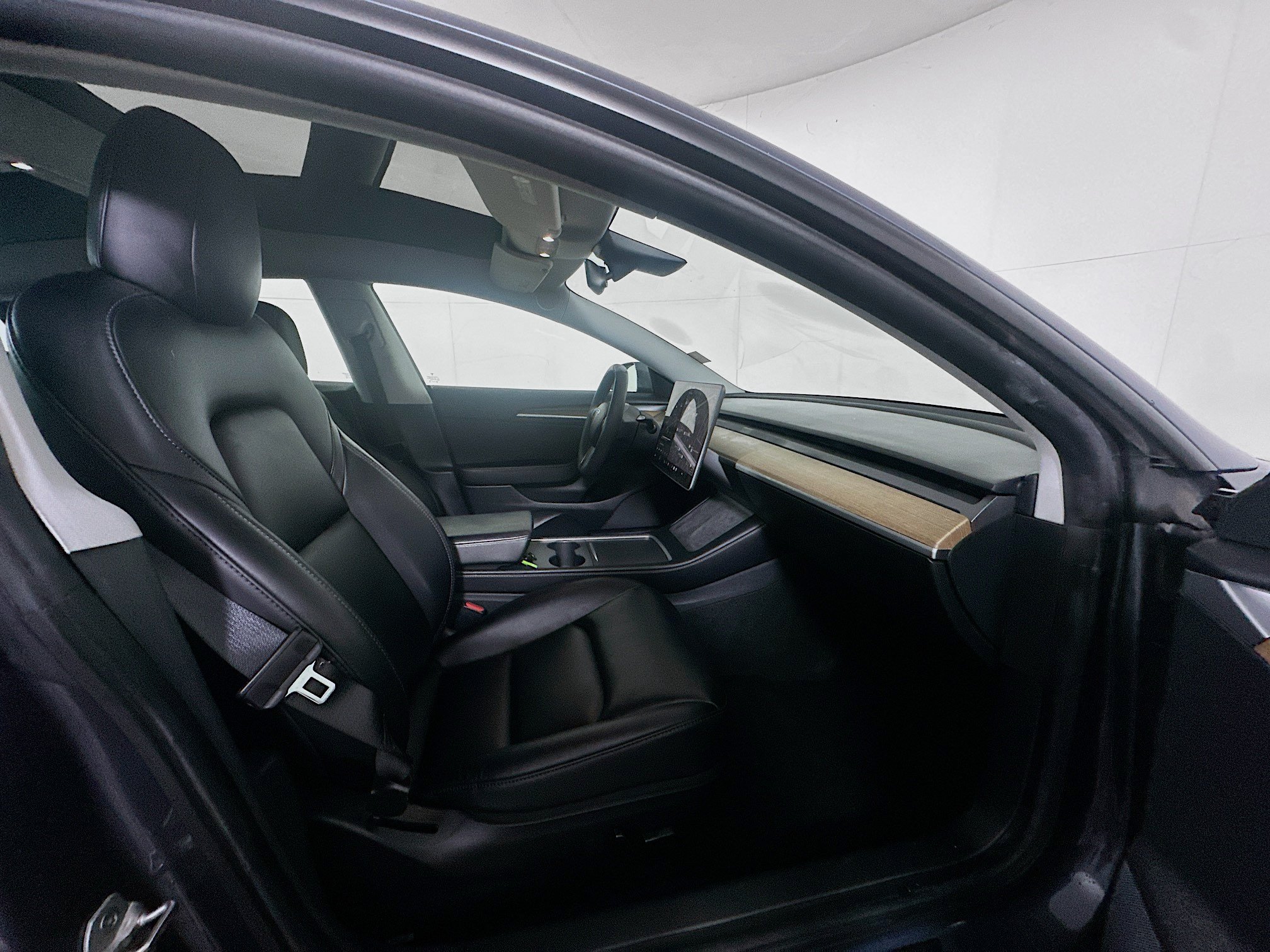 Used 2021 Tesla Model 3 Standard Range Plus RWD image 30
