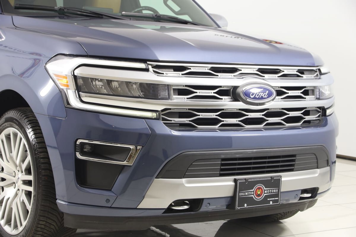 Used 2023 Ford Expedition Platinum AWD/4WD image 42