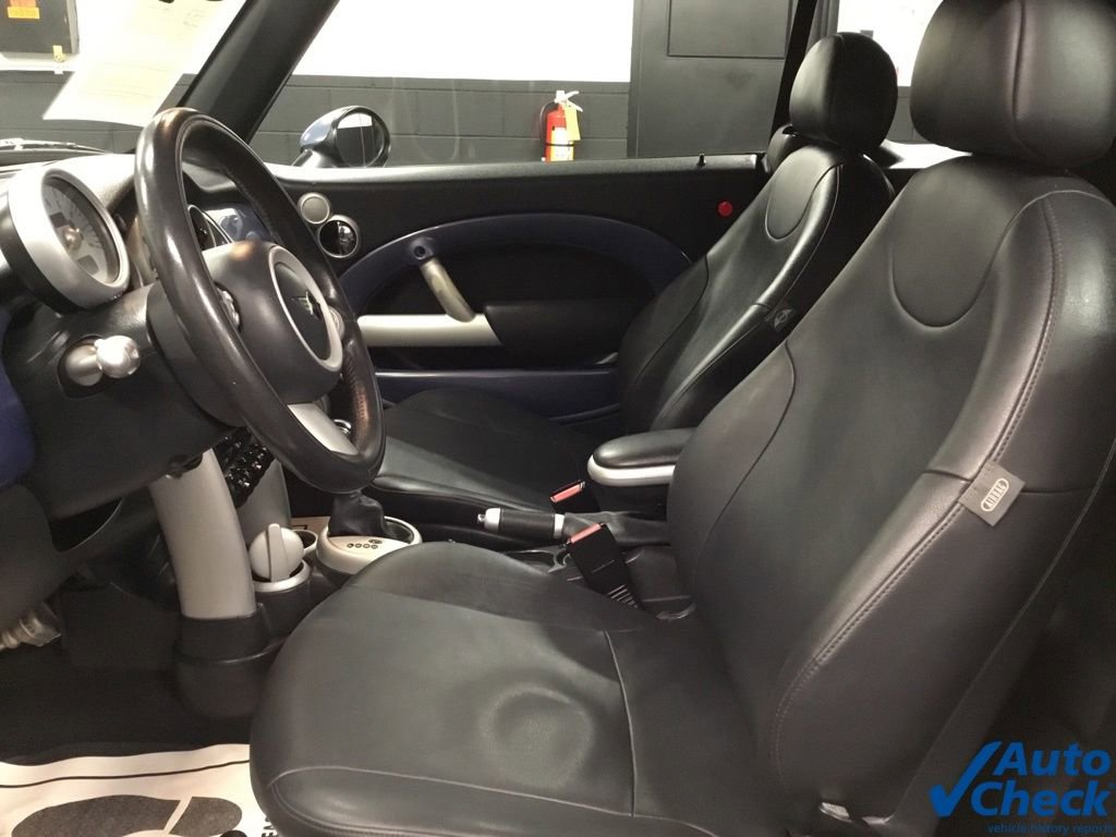 Used 2006 MINI Cooper Convertible image 30
