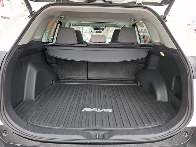 Certified 2025 Toyota RAV4 XLE w/ Convenience Package image 30