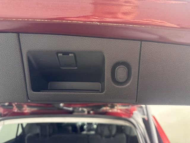 Used 2018 Chevrolet Suburban LT image 14