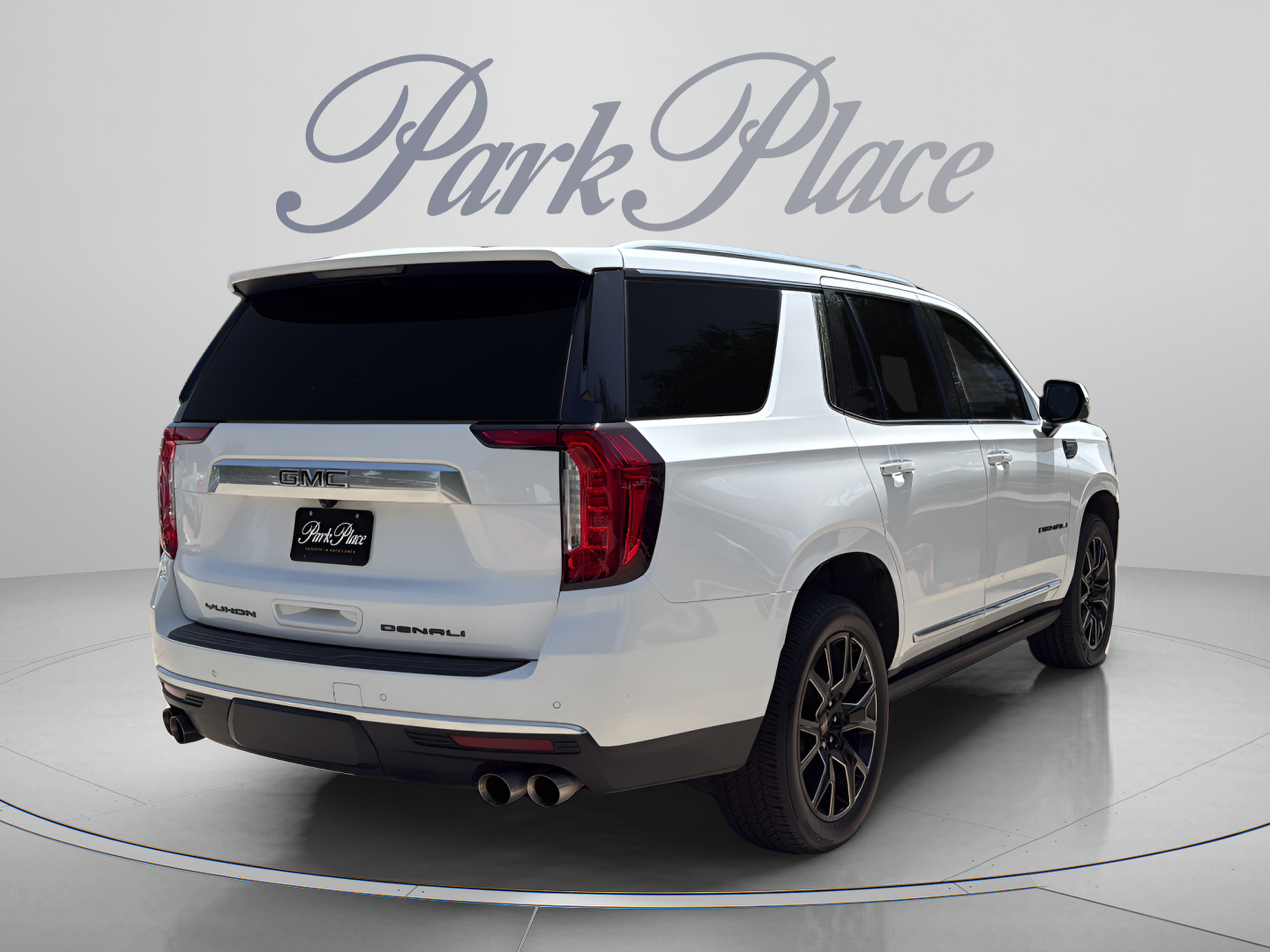 Used 2023 GMC Yukon Denali AWD/4WD image 5