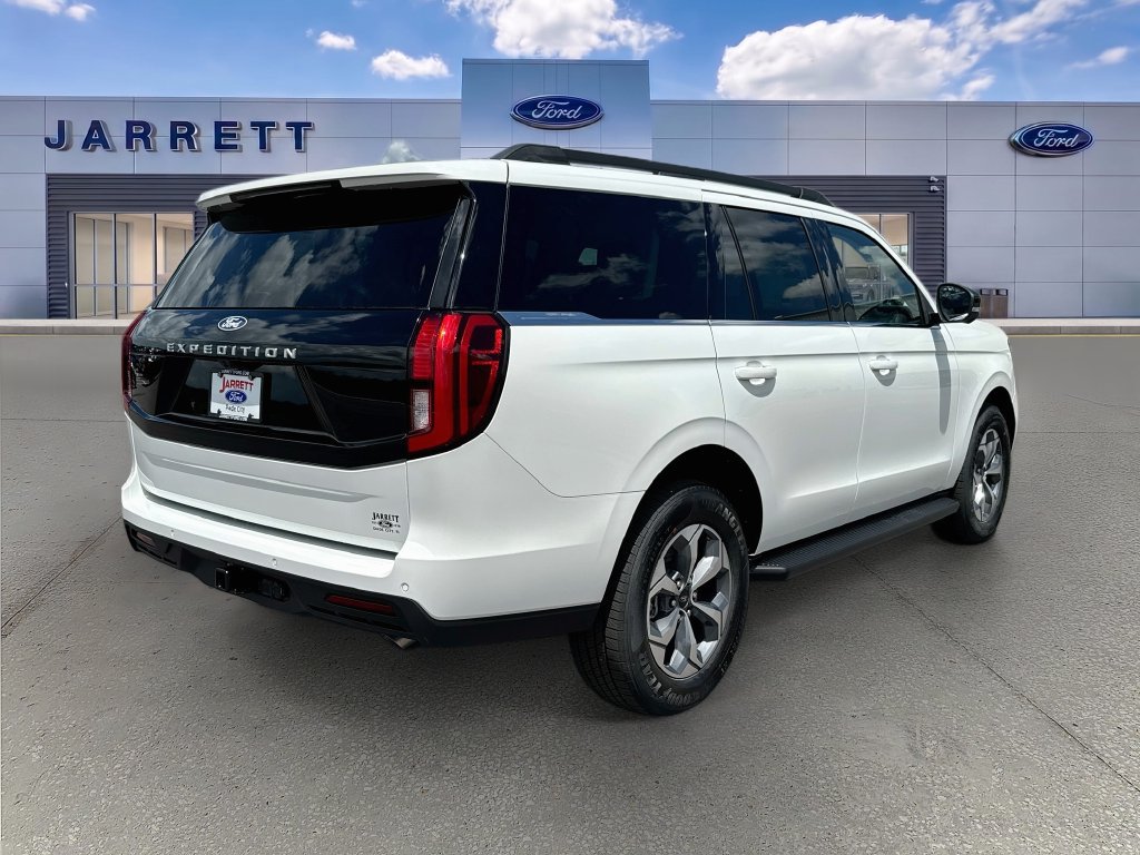 New 2027 Ford Expedition Active RWD image 7
