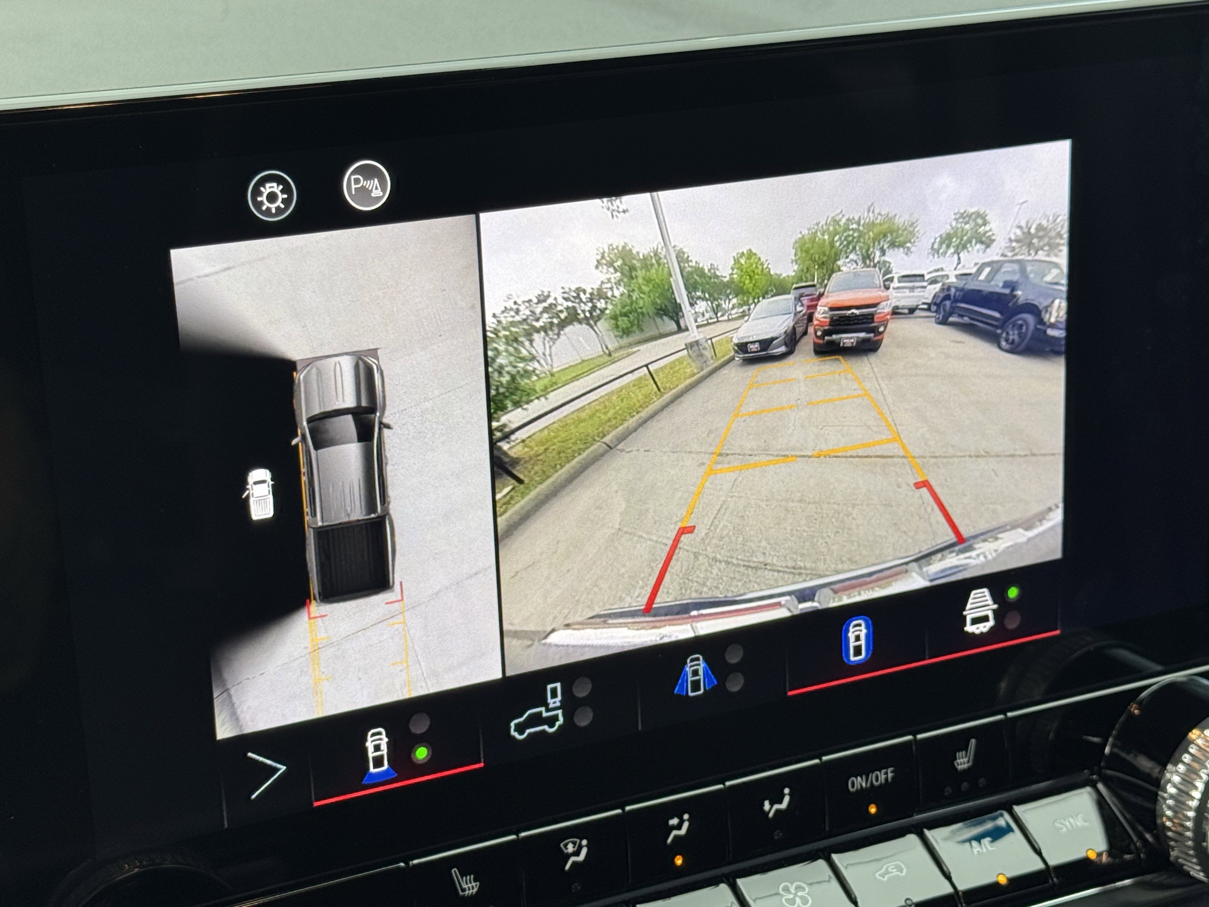 Used 2025 GMC Canyon Elevation w/ Convenience Package image 15