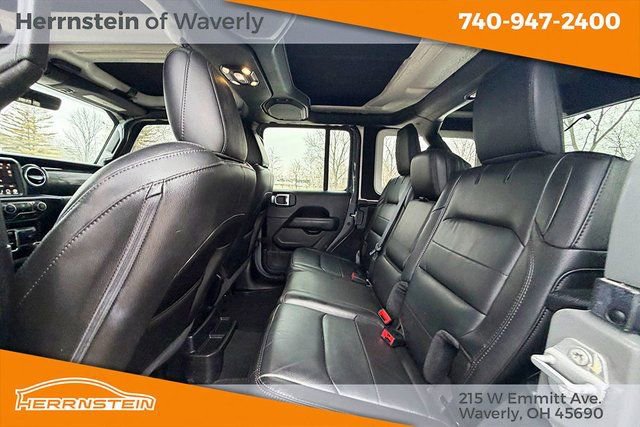Used 2023 Jeep Wrangler Sahara image 19