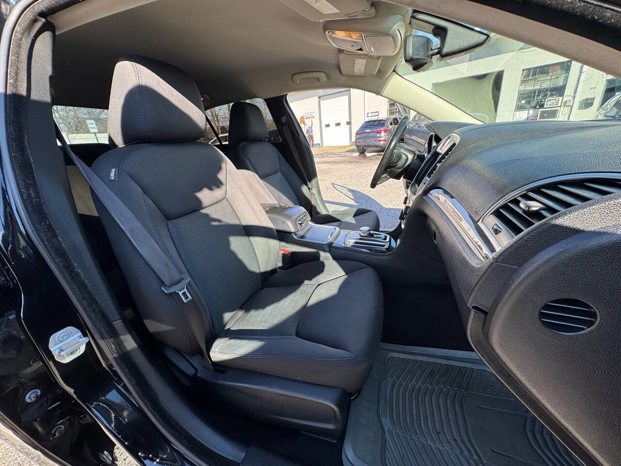 Used 2019 Chrysler 300 Touring w/ Sport Appearance Package image 45