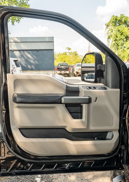 Used 2017 Ford F250 XLT w/ XLT Value Package AWD/4WD image 17