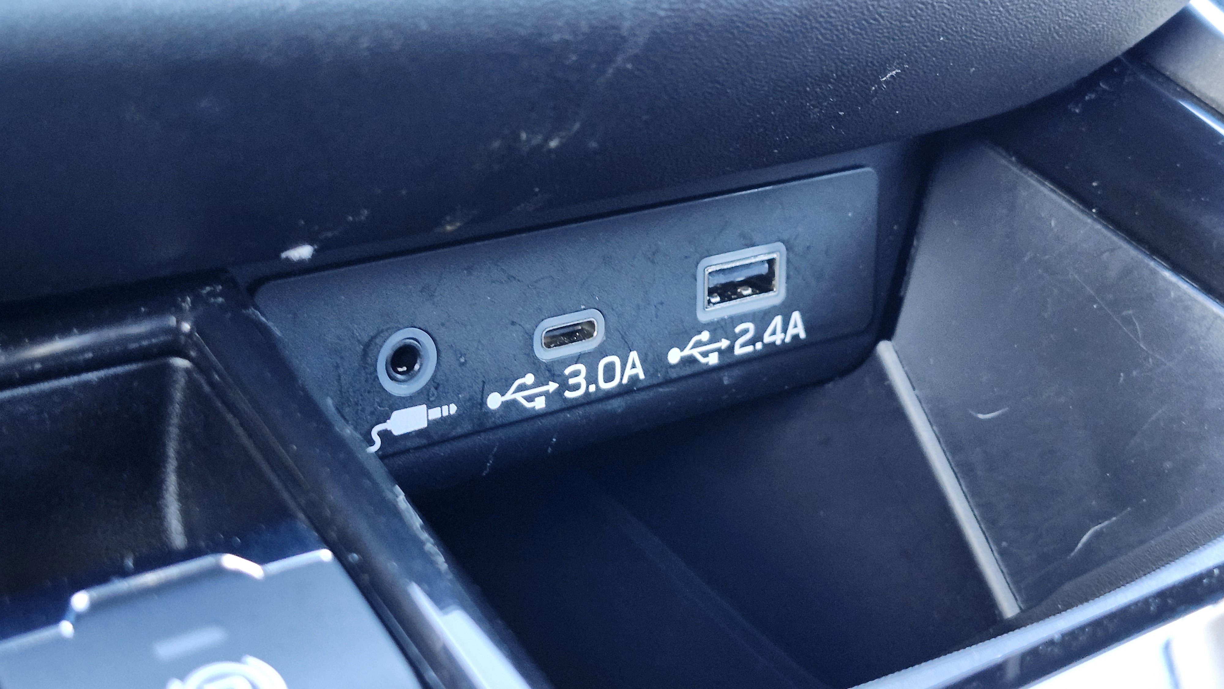 Used 2024 Subaru Outback Premium image 27