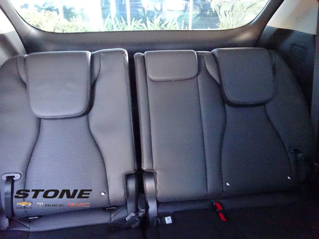 Used 2025 Kia Carnival SX Prestige image 24