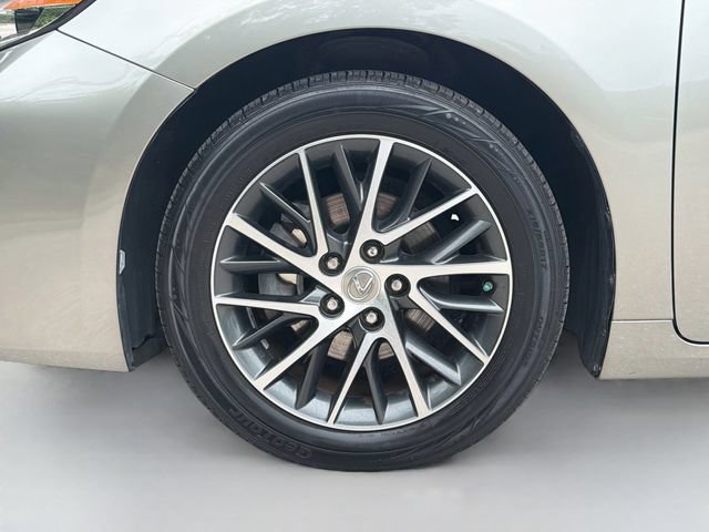 Used 2016 Lexus ES 350 w/ Premium Package w/Wood Trim FWD image 39