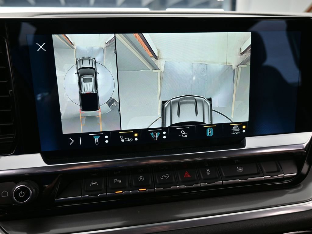 Used 2023 Chevrolet Silverado 1500 High Country w/ Technology Package image 25