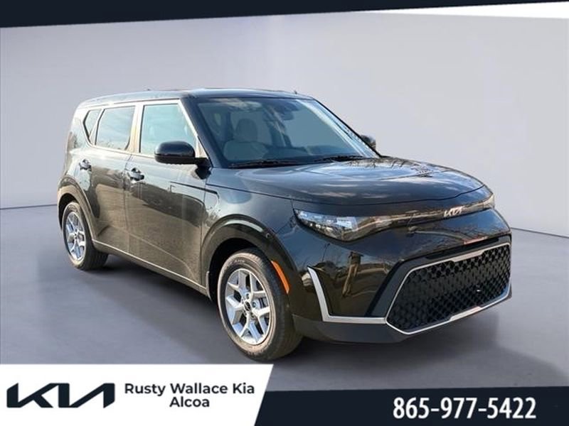 New 2025 Kia Soul LX image 1