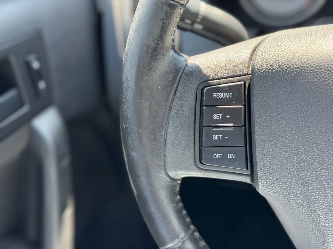 Used 2008 Ford Focus SE FWD image 13