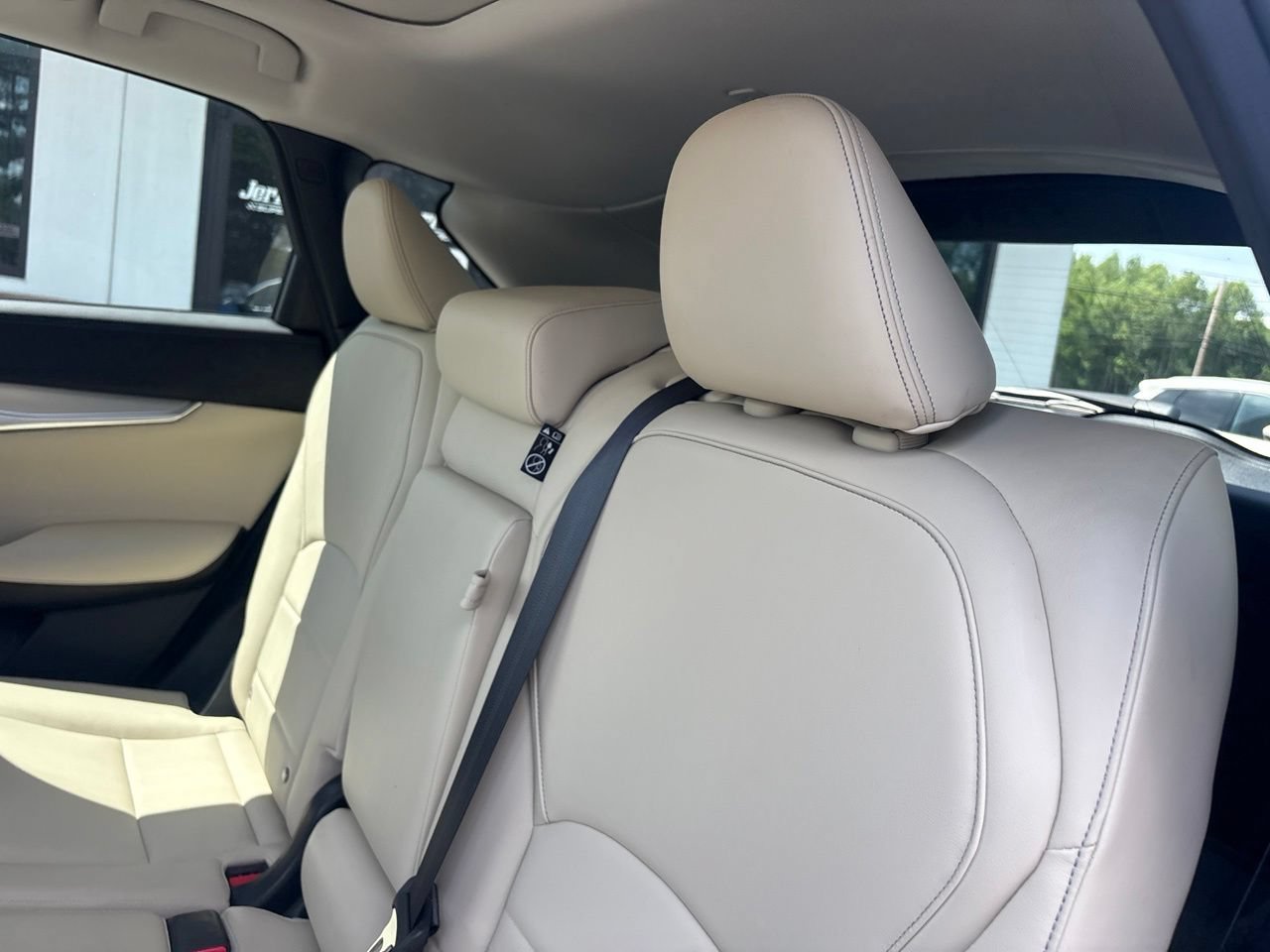 Used 2020 INFINITI QX50 Luxe w/ Navigation Package AWD/4WD image 5