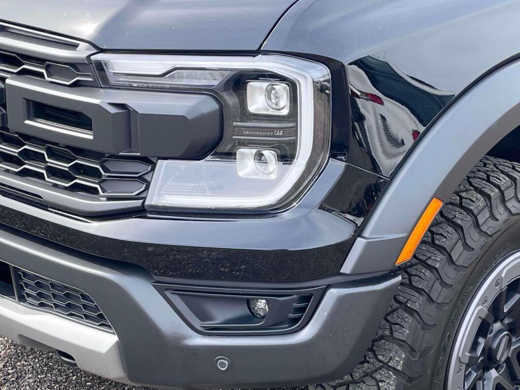 Certified 2025 Ford Ranger Raptor AWD/4WD image 14