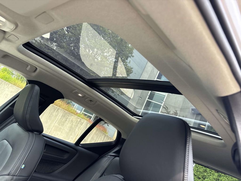 New 2026 Volvo XC40 B5 Plus w/ Protection Package Premier image 25