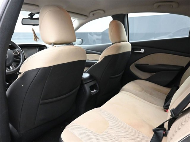 Used 2015 Dodge Dart SXT image 17