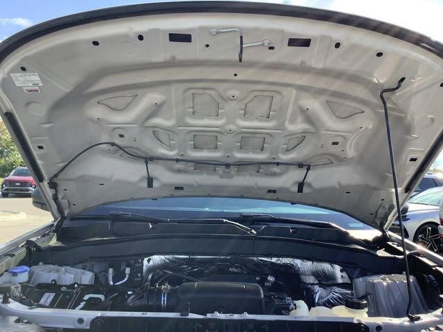 Used 2020 Ford Explorer XLT w/ Comfort Package image 12