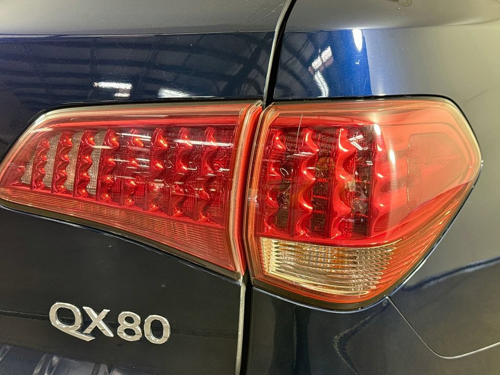 Used 2017 INFINITI QX80 2WD w/ Deluxe Technology Package image 37