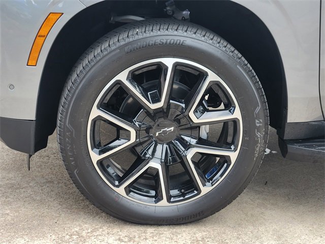 Used 2026 Chevrolet Suburban RST w/ Comfort Package RWD image 18