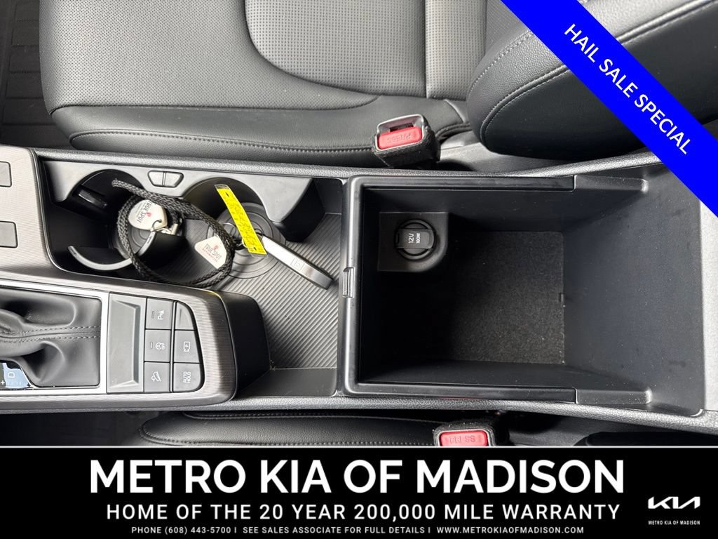 Used 2026 Kia Sportage EX FWD image 28