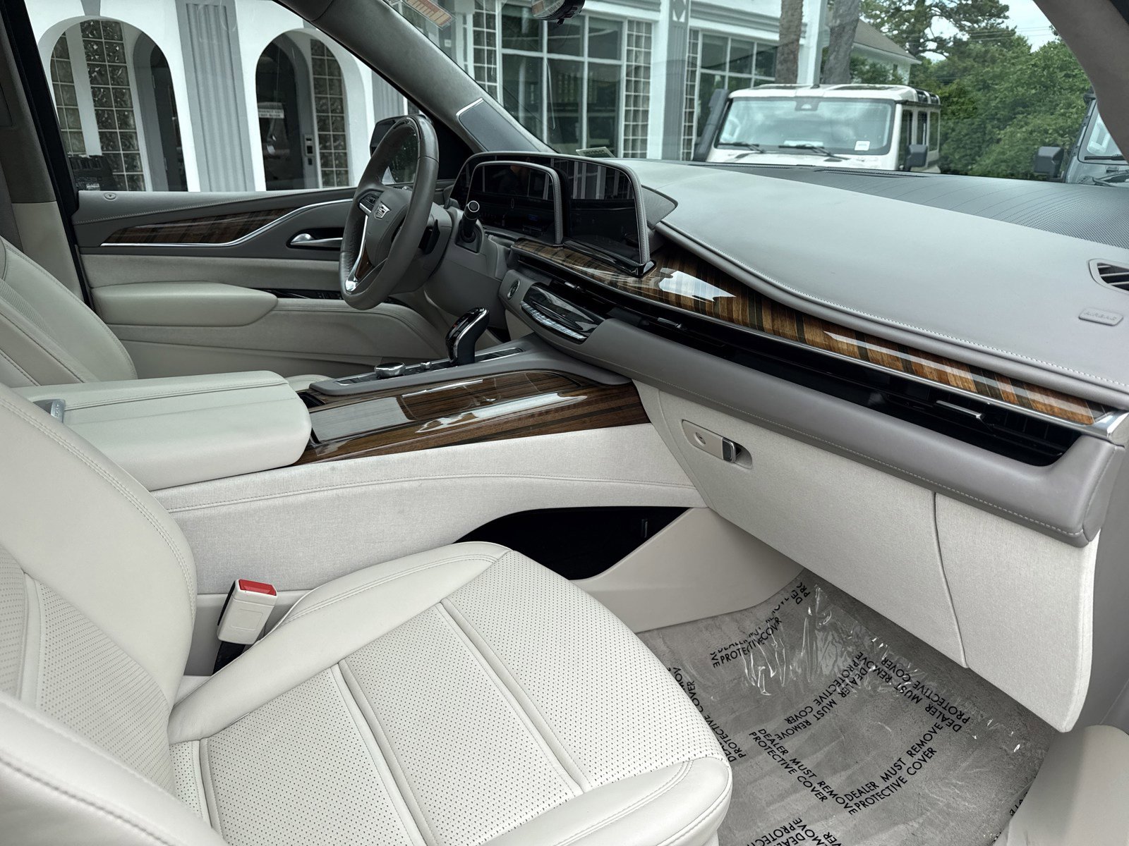 Used 2023 Cadillac Escalade ESV Premium Luxury Platinum w/ LPO, Radiant Package AWD/4WD image 37