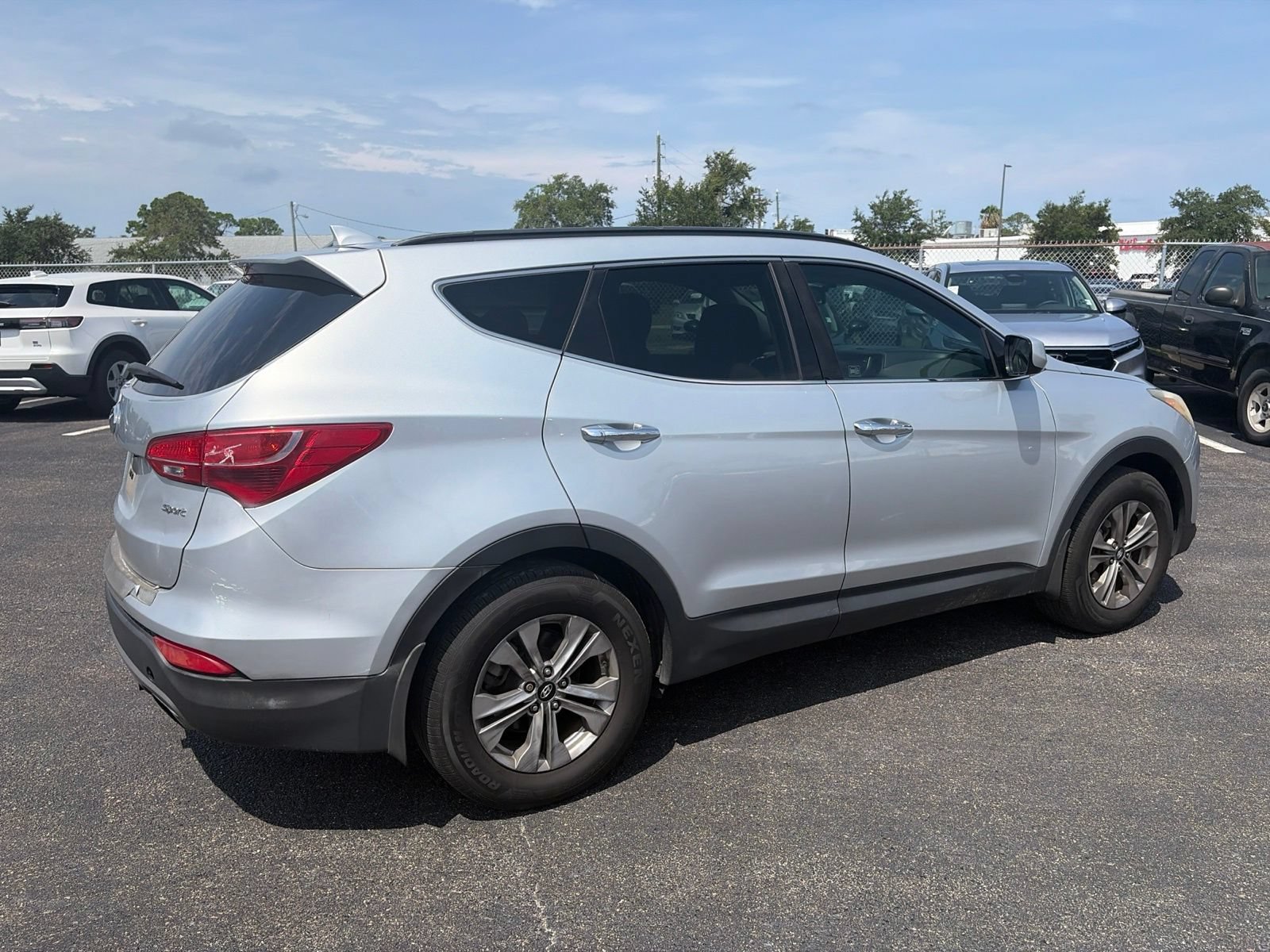 Used 2016 Hyundai Santa Fe Sport w/ Option Group 02 FWD image 7
