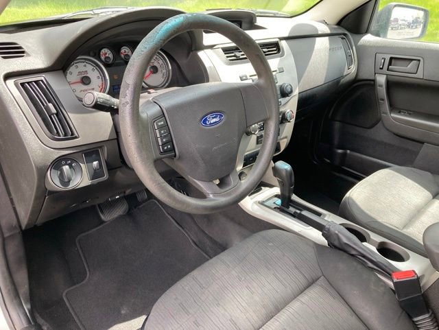 Used 2008 Ford Focus SE FWD image 11