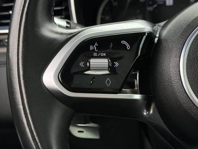 Used 2022 Jaguar F-PACE S AWD/4WD image 12