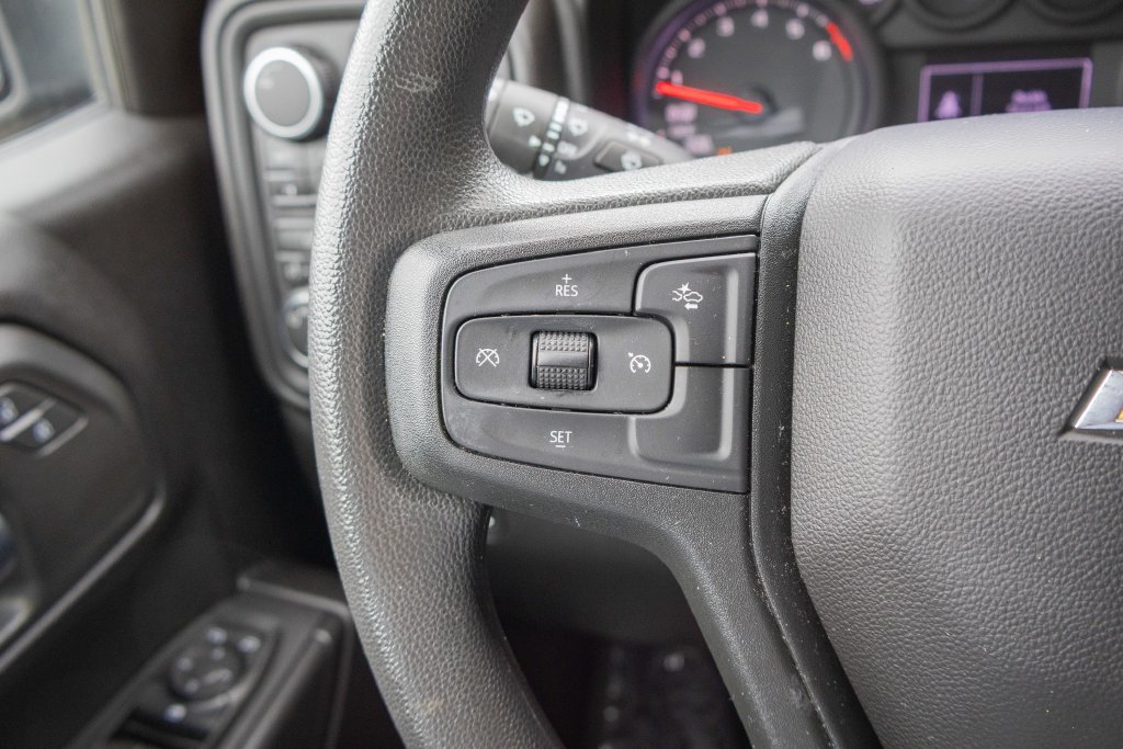 Used 2026 Chevrolet Silverado 1500 Custom w/ LPO, Dark Essentials Package AWD/4WD image 19